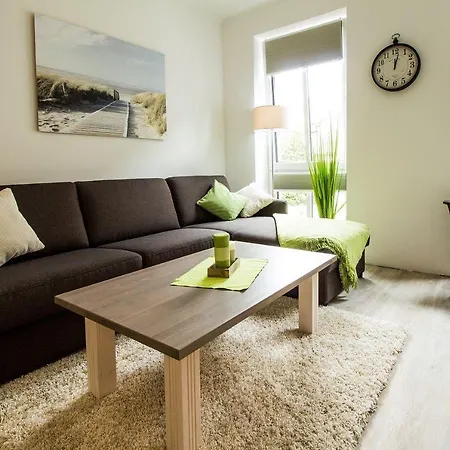 Frau-clara-haus-ecke-1 Apartament