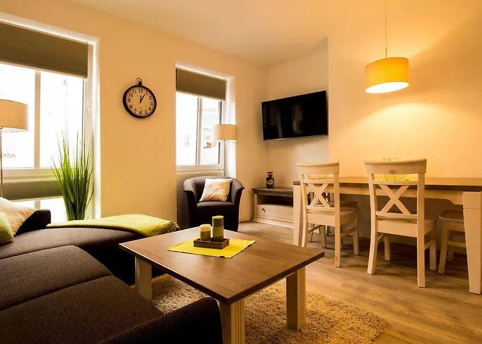 Frau-clara-haus-ecke-1 * Eckernfoerde